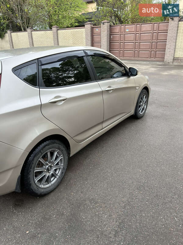 Хэтчбек Hyundai Accent 2012 в Харькове фото 5 Хэтчбек Hyundai Accent 2012 в Харькове
