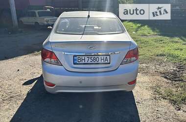 Седан Hyundai Accent 2015 в Миколаївці