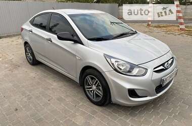 Седан Hyundai Accent 2011 в Козельщине