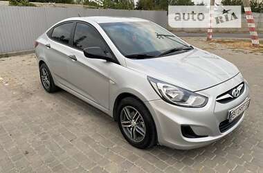 Седан Hyundai Accent 2011 в Козельщине