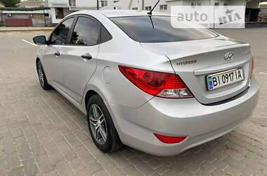 Седан Hyundai Accent 2011 в Козельщине