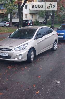 Седан Hyundai Accent 2011 в Киеве