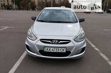 Седан Hyundai Accent 2011 в Києві