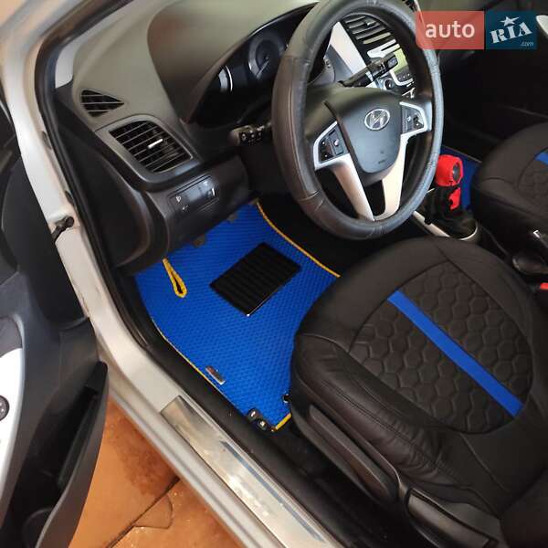 Седан Hyundai Accent 2012 в Миколаєві