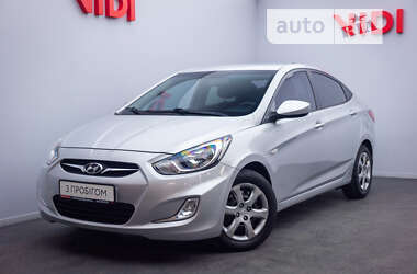 Седан Hyundai Accent 2011 в Киеве