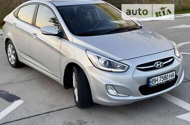 Седан Hyundai Accent 2015 в Одессе