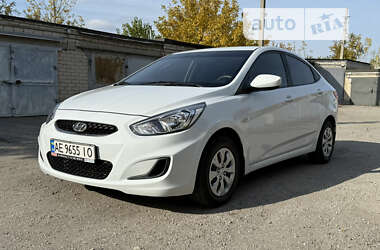 Седан Hyundai Accent 2018 в Павлограді