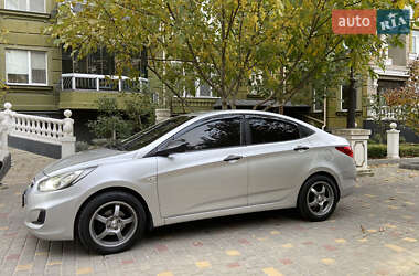 Седан Hyundai Accent 2011 в Одессе