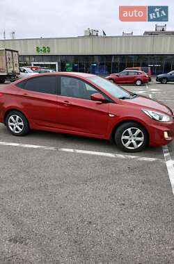 Седан Hyundai Accent 2013 в Киеве