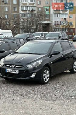 Хэтчбек Hyundai Accent 2012 в Киеве