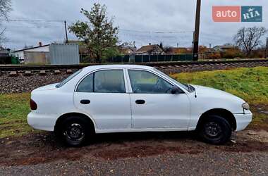 Седан Hyundai Accent 1995 в Одессе