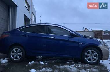 Седан Hyundai Accent 2012 в Києві