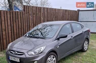 Седан Hyundai Accent 2012 в Сновске