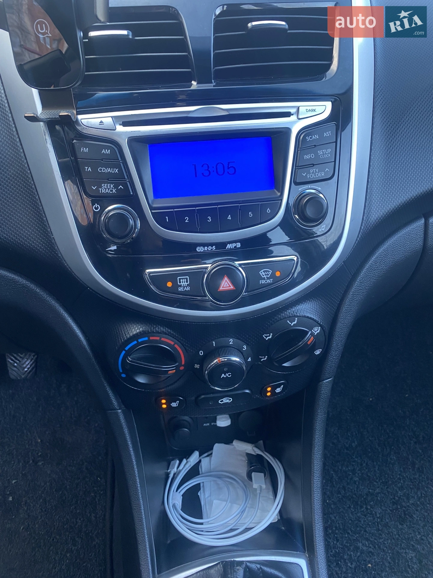 2013 Hyundai Accent - мініатюра 6