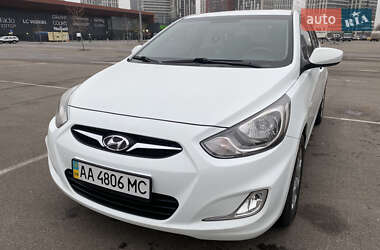 Седан Hyundai Accent 2012 в Киеве