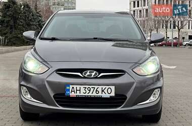 Седан Hyundai Accent 2012 в Днепре