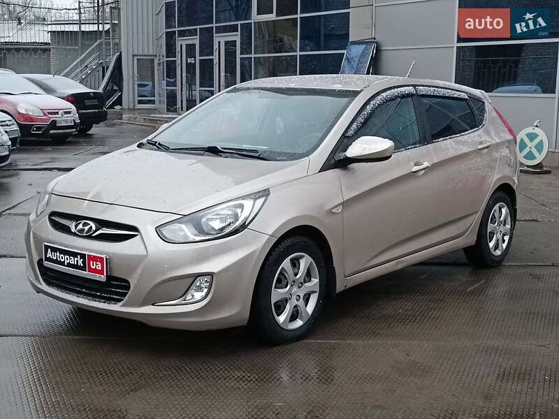 Хэтчбек Hyundai Accent 2012 в Харькове