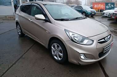 Хэтчбек Hyundai Accent 2012 в Харькове