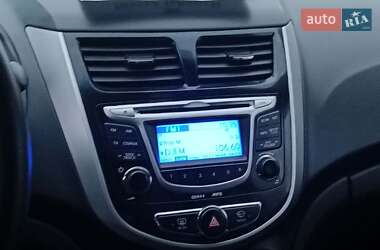 Хэтчбек Hyundai Accent 2012 в Харькове