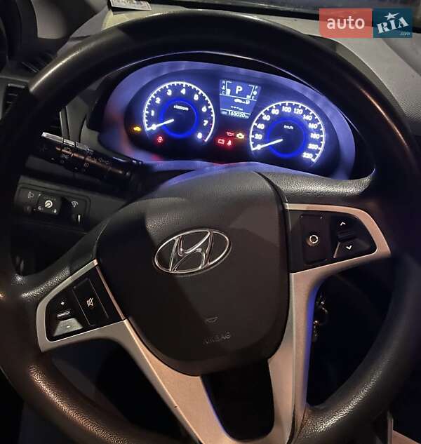 Седан Hyundai Accent 2011 в Ужгороді