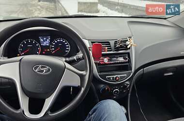 Седан Hyundai Accent 2011 в Киеве