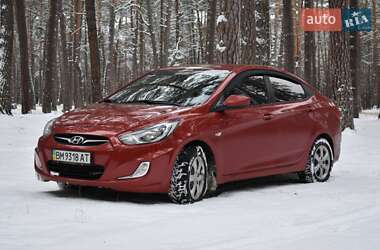 Седан Hyundai Accent 2012 в Лебедині