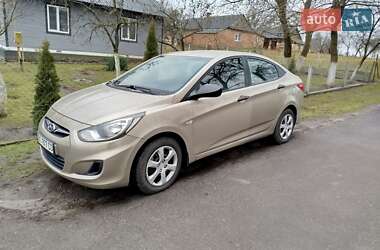 Седан Hyundai Accent 2011 в Владимире