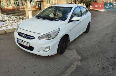 Седан Hyundai Accent 2013 в Острозі