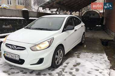 Седан Hyundai Accent 2012 в Коростишеві