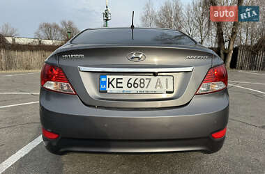 Седан Hyundai Accent 2011 в Днепре