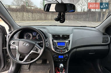 Седан Hyundai Accent 2011 в Днепре