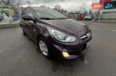 Седан Hyundai Accent 2011 в Киеве