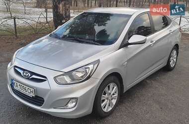 Седан Hyundai Accent 2011 в Києві