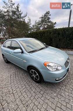 Седан Hyundai Accent 2008 в Днепре