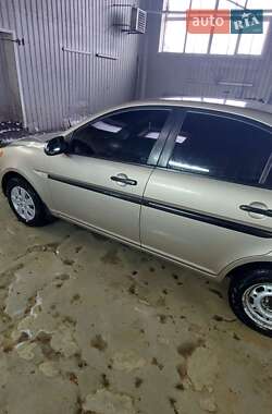 Седан Hyundai Accent 2009 в Бурині