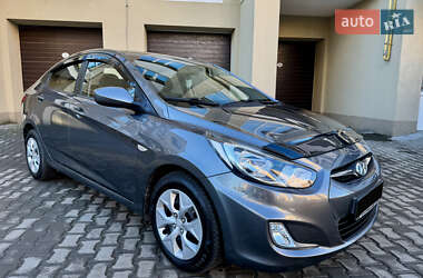 Седан Hyundai Accent 2012 в Хмельницькому