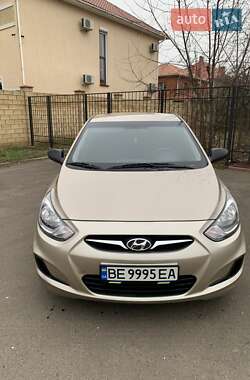 Седан Hyundai Accent 2013 в Одесі