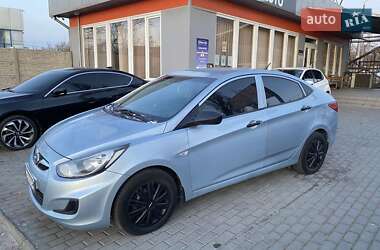 Седан Hyundai Accent 2013 в Миколаєві