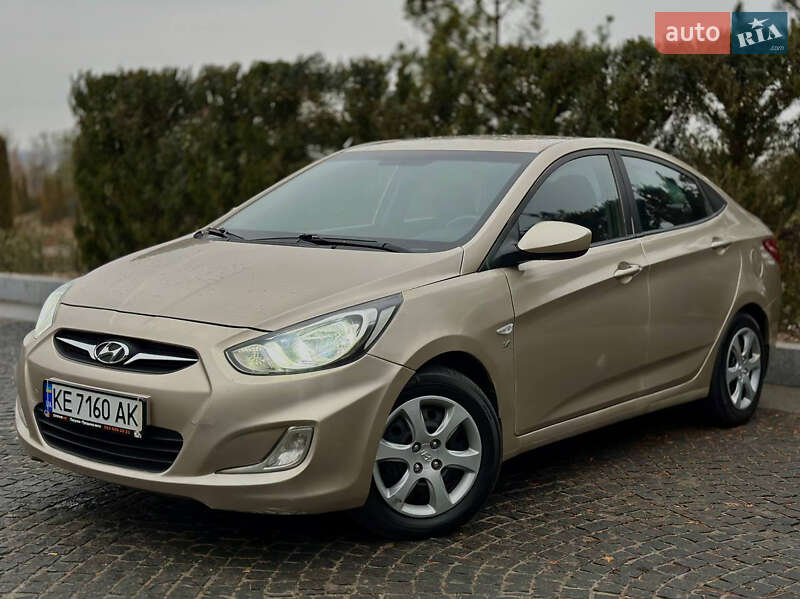 Седан Hyundai Accent 2011 в Дніпрі