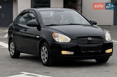 Седан Hyundai Accent 2010 в Рівному