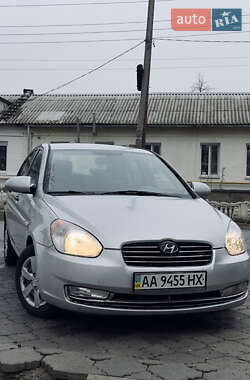 Седан Hyundai Accent 2008 в Тростянці