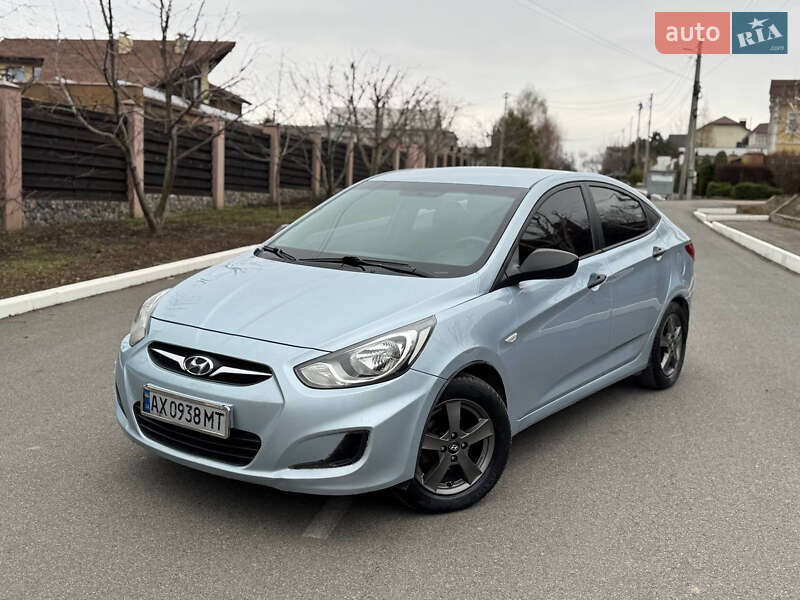 Седан Hyundai Accent 2012 в Дніпрі