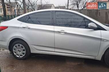 Седан Hyundai Accent 2013 в Умани