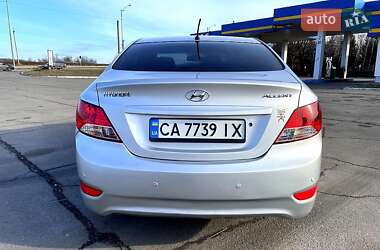 Седан Hyundai Accent 2011 в Умані