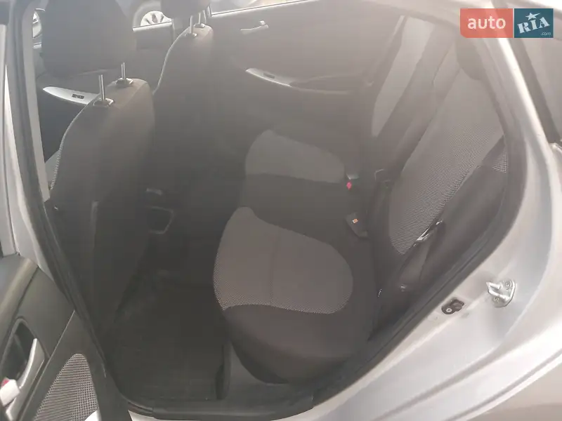 Седан Hyundai Accent 2013 в 