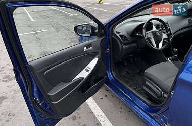 Седан Hyundai Accent 2012 в 