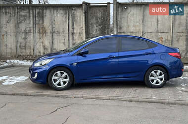 Седан Hyundai Accent 2012 в Лубнах