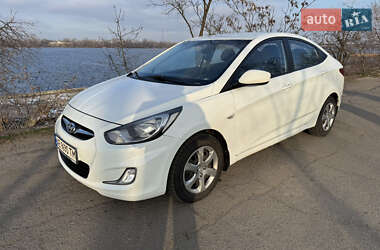 Седан Hyundai Accent 2011 в Дніпрі