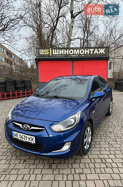 Седан Hyundai Accent 2012 в Кривому Розі