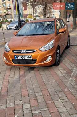 Хетчбек Hyundai Accent 2014 в Івано-Франківську